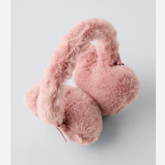 Zara NWT faux fur heart ear muffs with bows - Picture 2 of 4